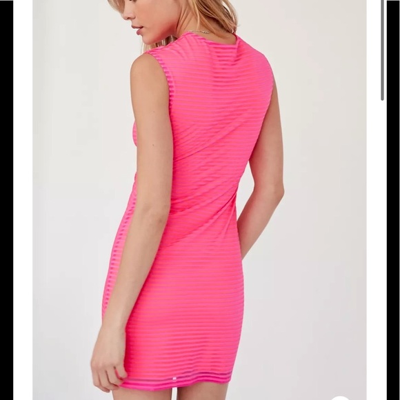 Silence + Noise Shadow Striped Muscle Tee Dress - Picture 5 of 14